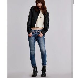 ❤️ Rock Revival Skinny YUI Stretch Embroidered Jeans